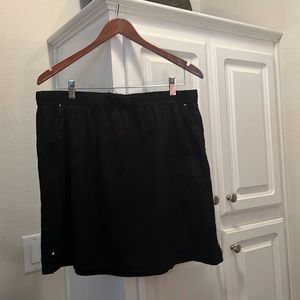 Black skort size XL